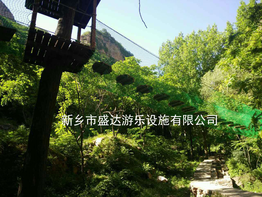 林中穿越