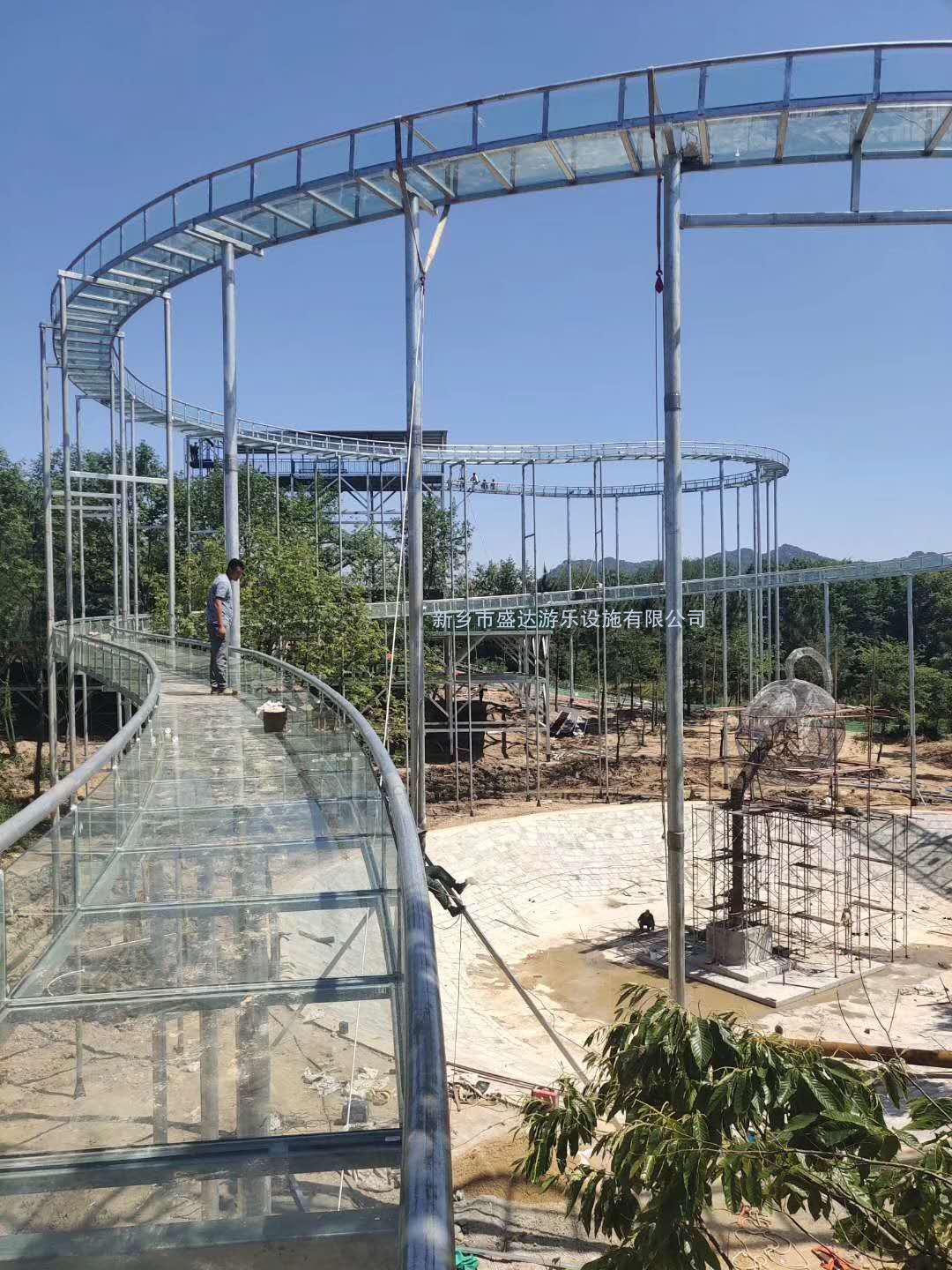 梧桐花谷景区玻璃空中漂流项目施工现场