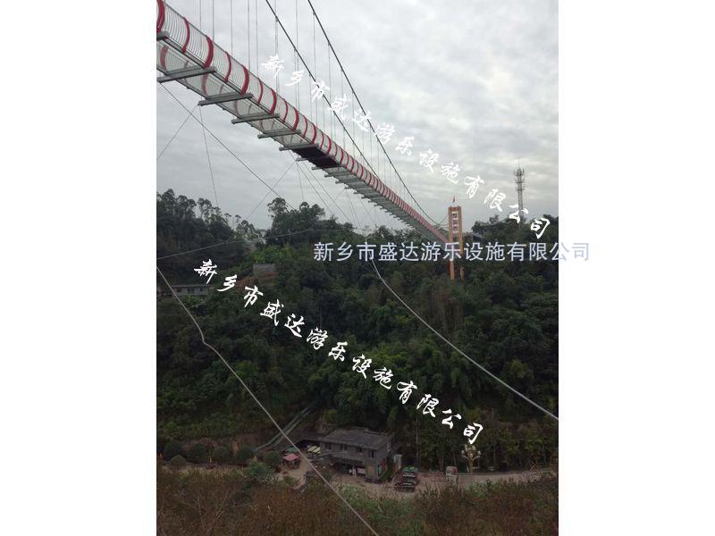 四川成都乐山犍为县花果溪玻璃吊桥完美亮相