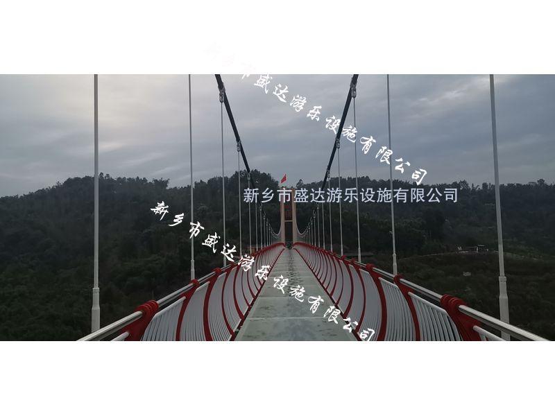 四川成都乐山犍为县花果溪玻璃吊桥完美亮相